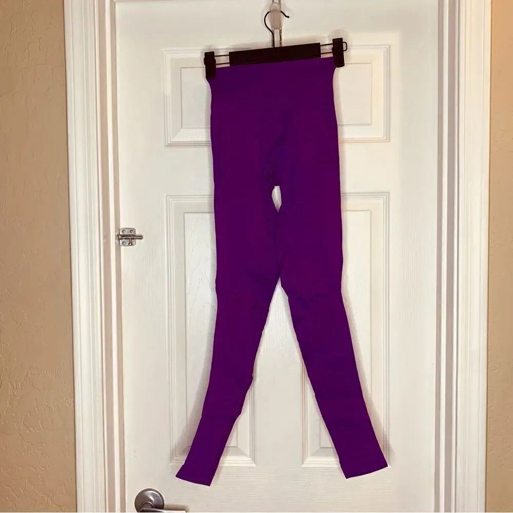 Lululemon Zone In Tight Tender Violet Compression Shaping High Rise Leggings